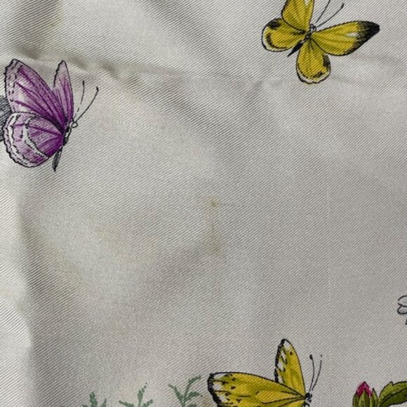 Vintage Silk Gucci Scarf - Picture 5 of 6